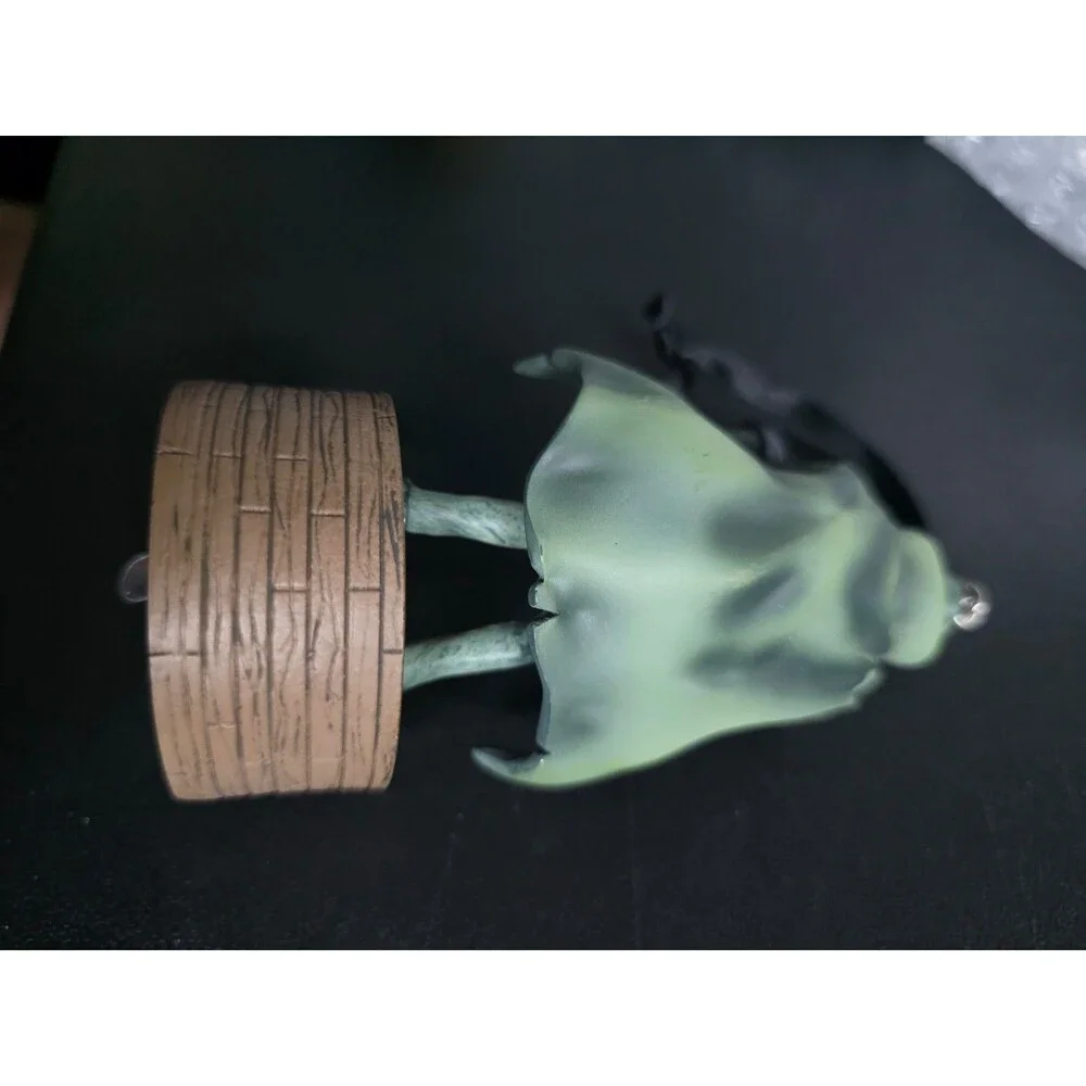 Disney Haunted Mansion Hatbox Ghost Light-Up Living Magic Sketchbook Ornament